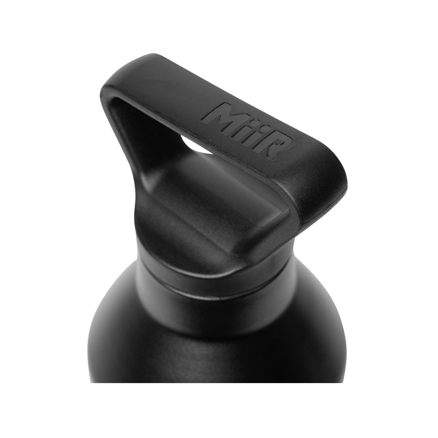 23oz-vacuum-insulated-bottle-s7 Narrow_Mouth_Black_Studio_1020_402286_45Deg_2__402286__NMB1SV23002_1.jpg