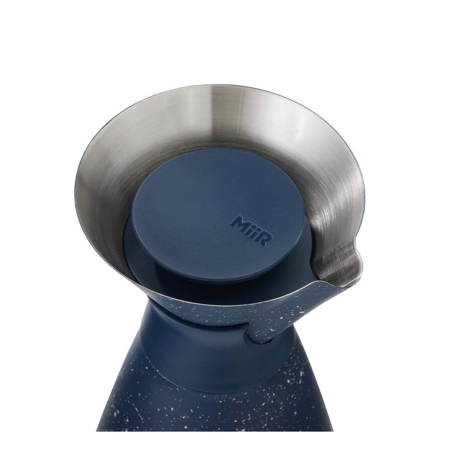 new-standard-carafe-q2 WebPDP-33oz_New_Standard_Carafe_Tidal_Blue_Speckle_Studio__CAR1SVOS225_45_Lid_Off.jpg