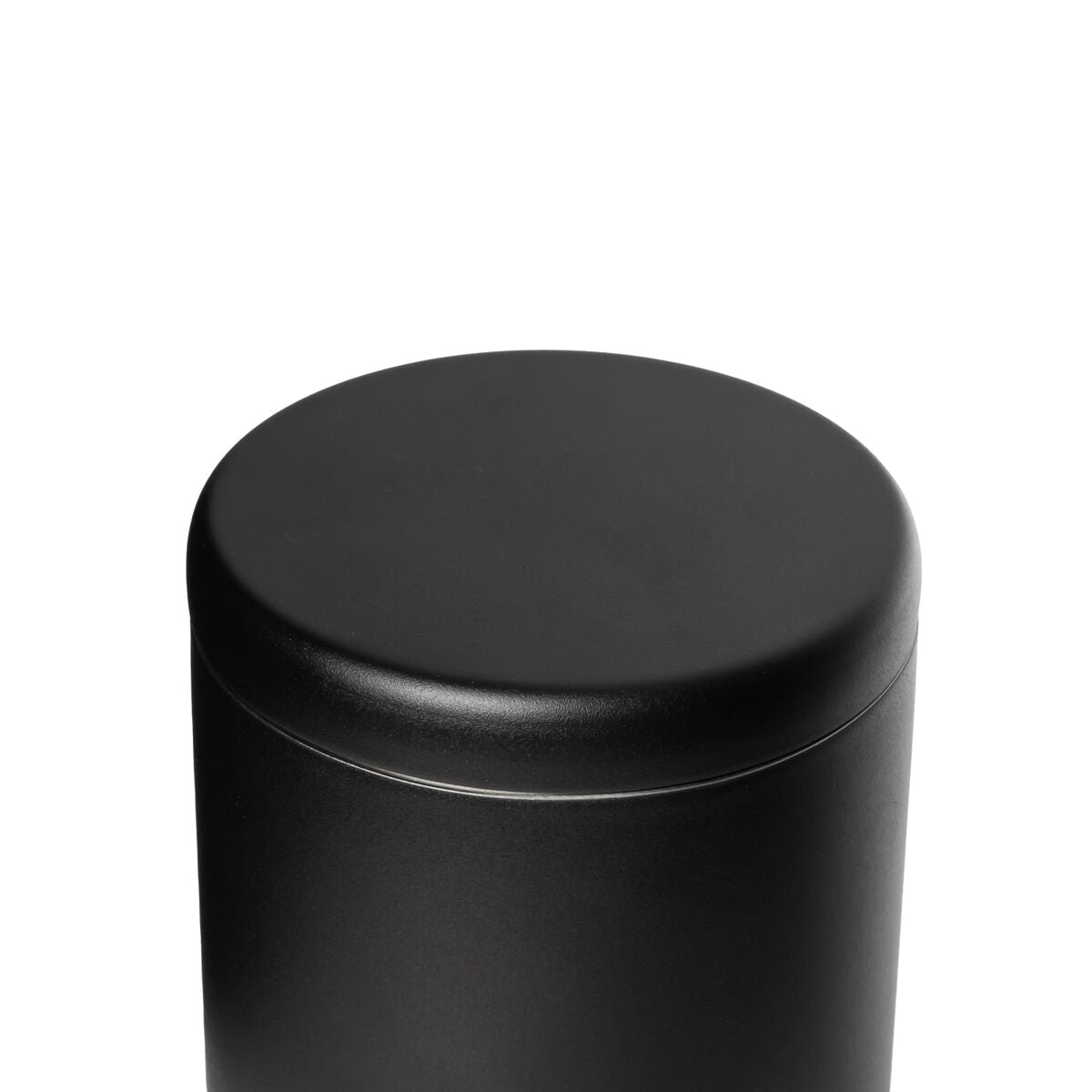 airlock-coffee-canister-u6 WebPDP-Airlock_Coffee_Canister__ACN2SVOS002_Black_X2Studio_45_Deg_Lid_On.jpg