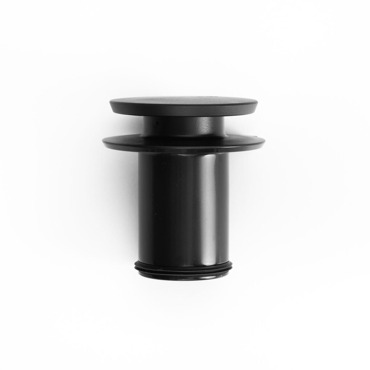 new-standard-carafe-q2 WebPDP-PolishedStainlessCarafe_33oz_SS_StudioX207182024_Lid__CAR1SVOS005.jpg