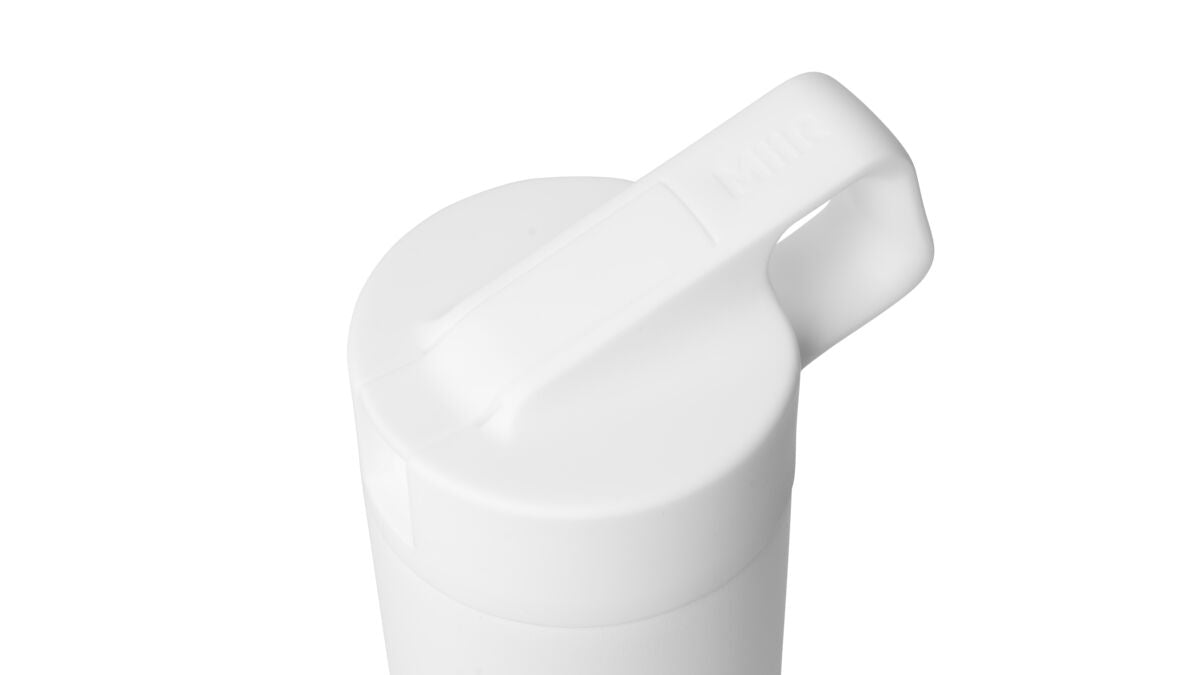 straw-bottle-b3 WebPDP-Straw_Lid_2_White_Studio_0221_45deg_Closed__WMB2SL20001.jpg